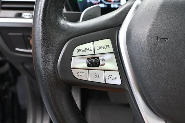 Used 2023 Black BMW xDrive30i image 31