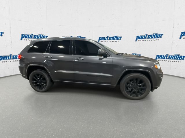 Certified Used 2018 Granite Crystal Clearcoat Metallic Jeep Altitude image 13
