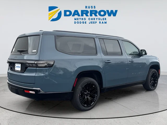 New 2026 Steel Blue Exterior Paint Jeep Limited Reserve image 5