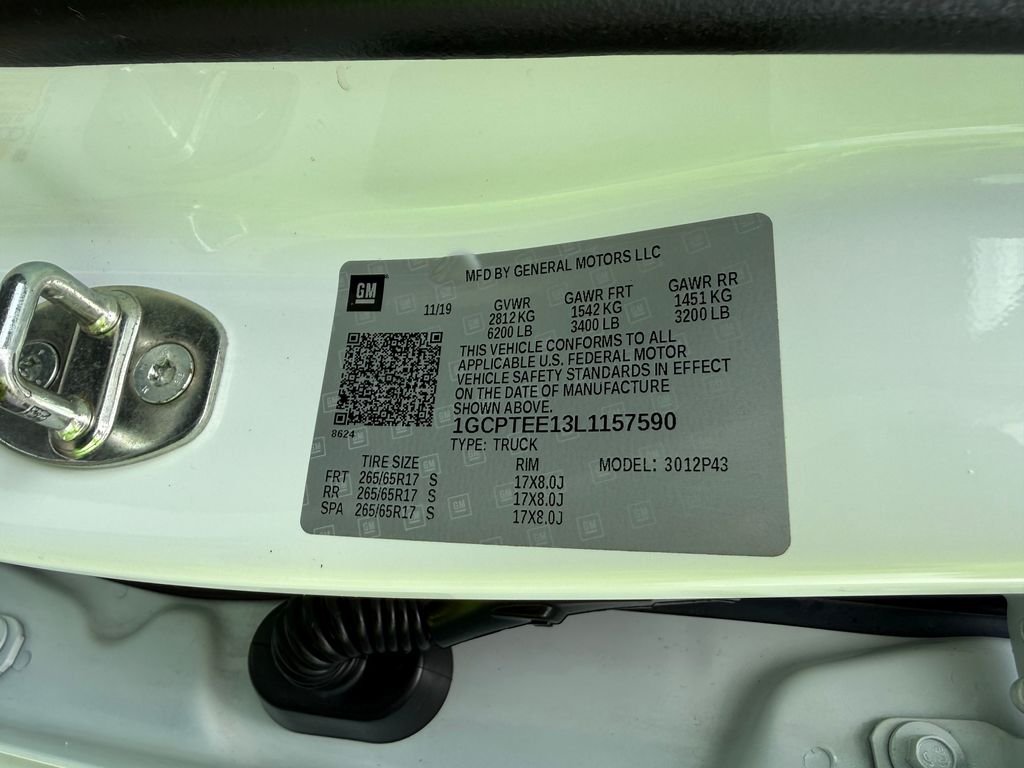 Used 2020 White Chevrolet ZR2 image 18