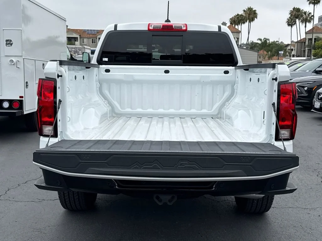 Used 2025 Summit White Chevrolet WT/LT image 9