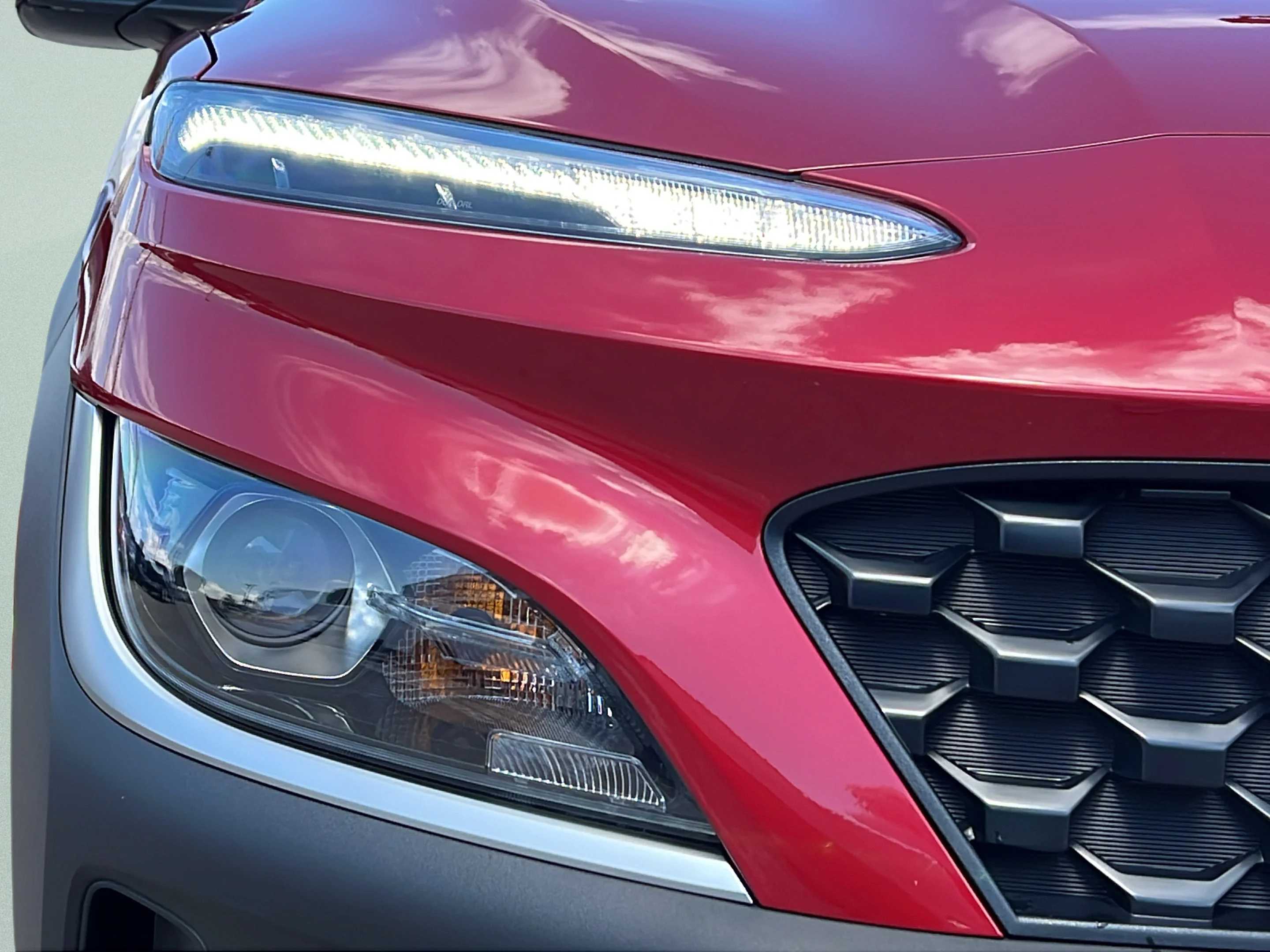 Used 2023 Pulse Red w/Black Roof Hyundai SEL image 9