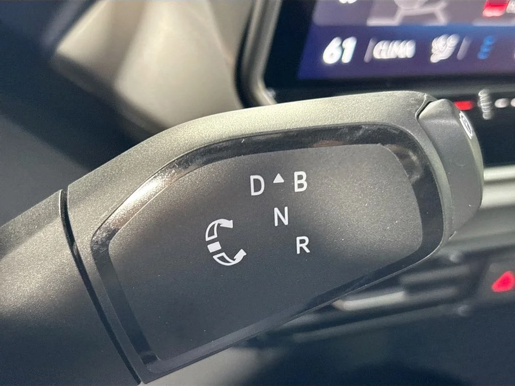 Certified Used 2025  Volkswagen Pro S Plus image 18
