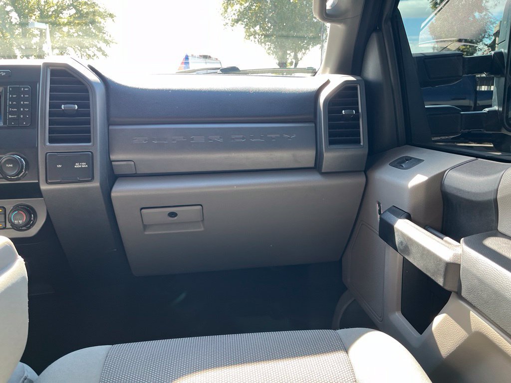 Used 2019 Gray Ford XL image 7