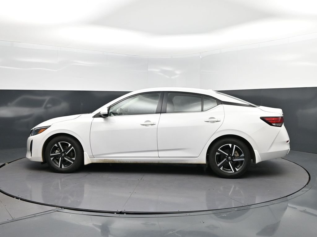 Used 2024 White Nissan SV image 4