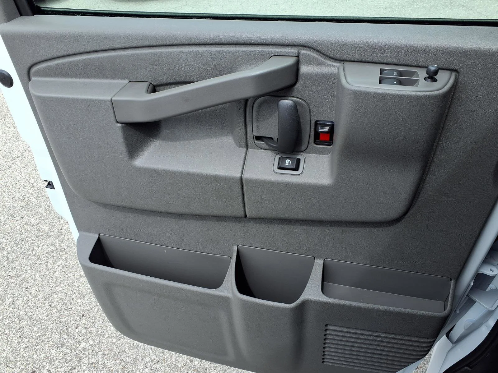 New 2026 Summit White GMC Work Van image 10
