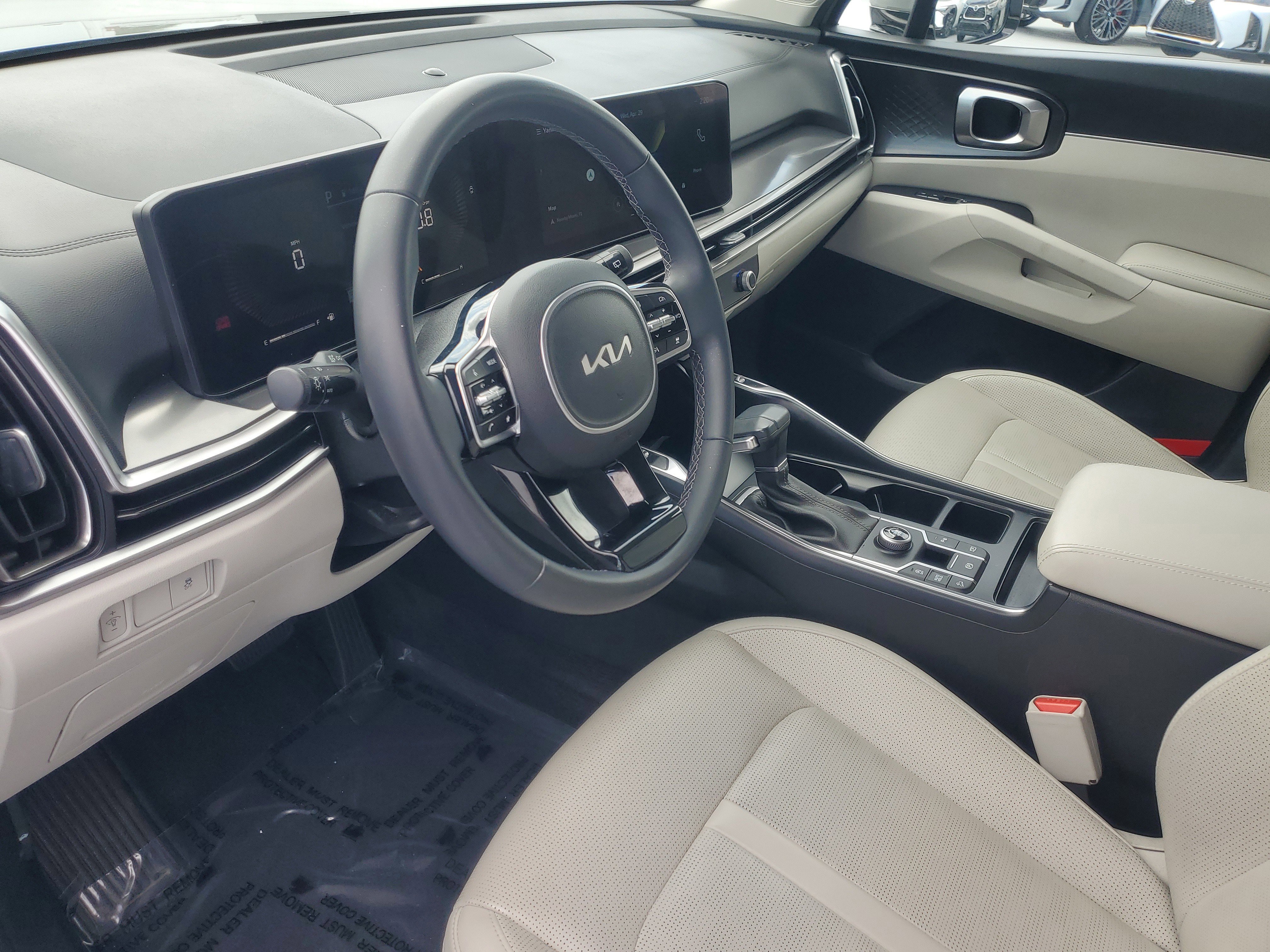Used 2025 Wolf Gray Kia S image 16