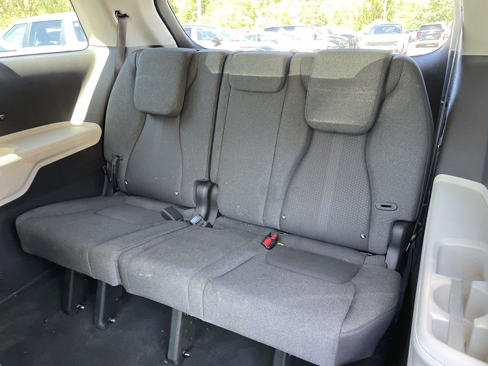 Certified Used 2022 Silky Silver Kia LX image 22