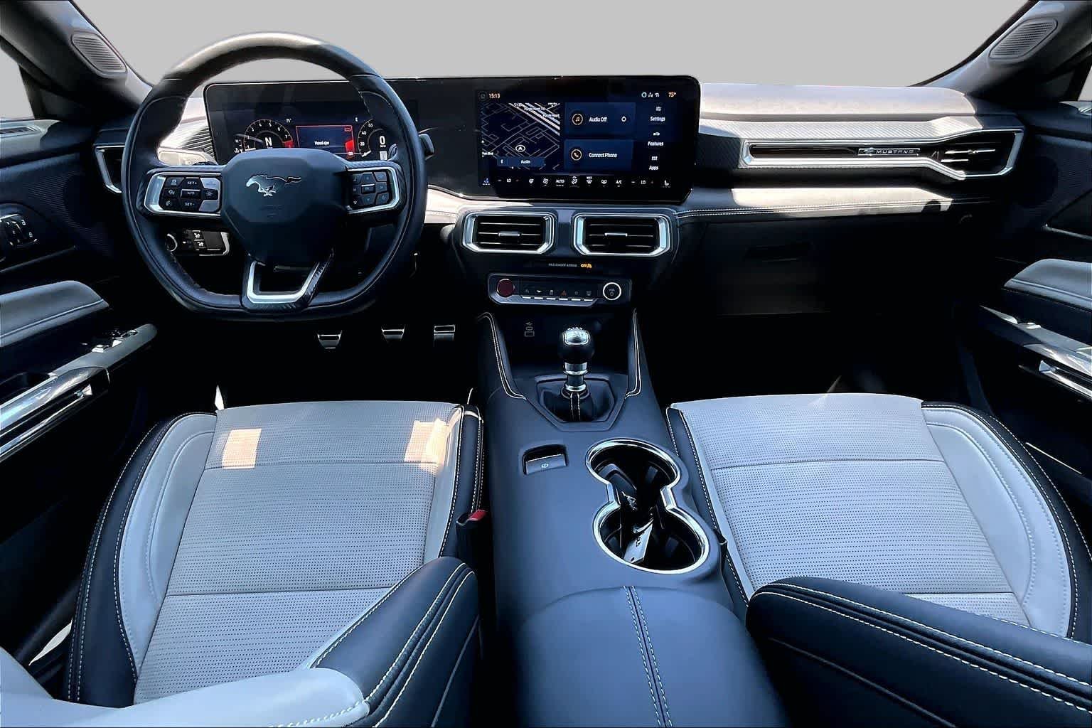 2025 Ford Mustang GT Premium - Photo 16
