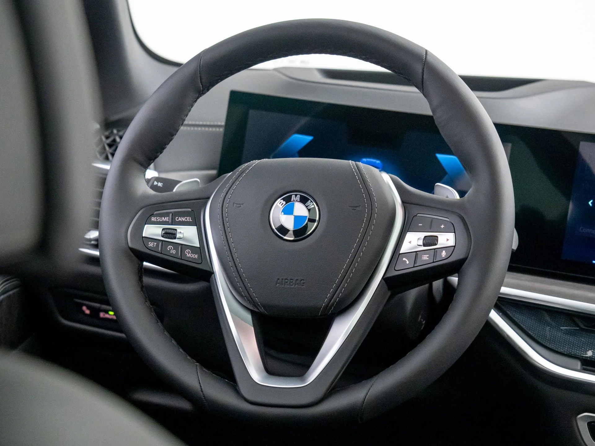 Used 2026 Blue BMW xDrive40i image 11