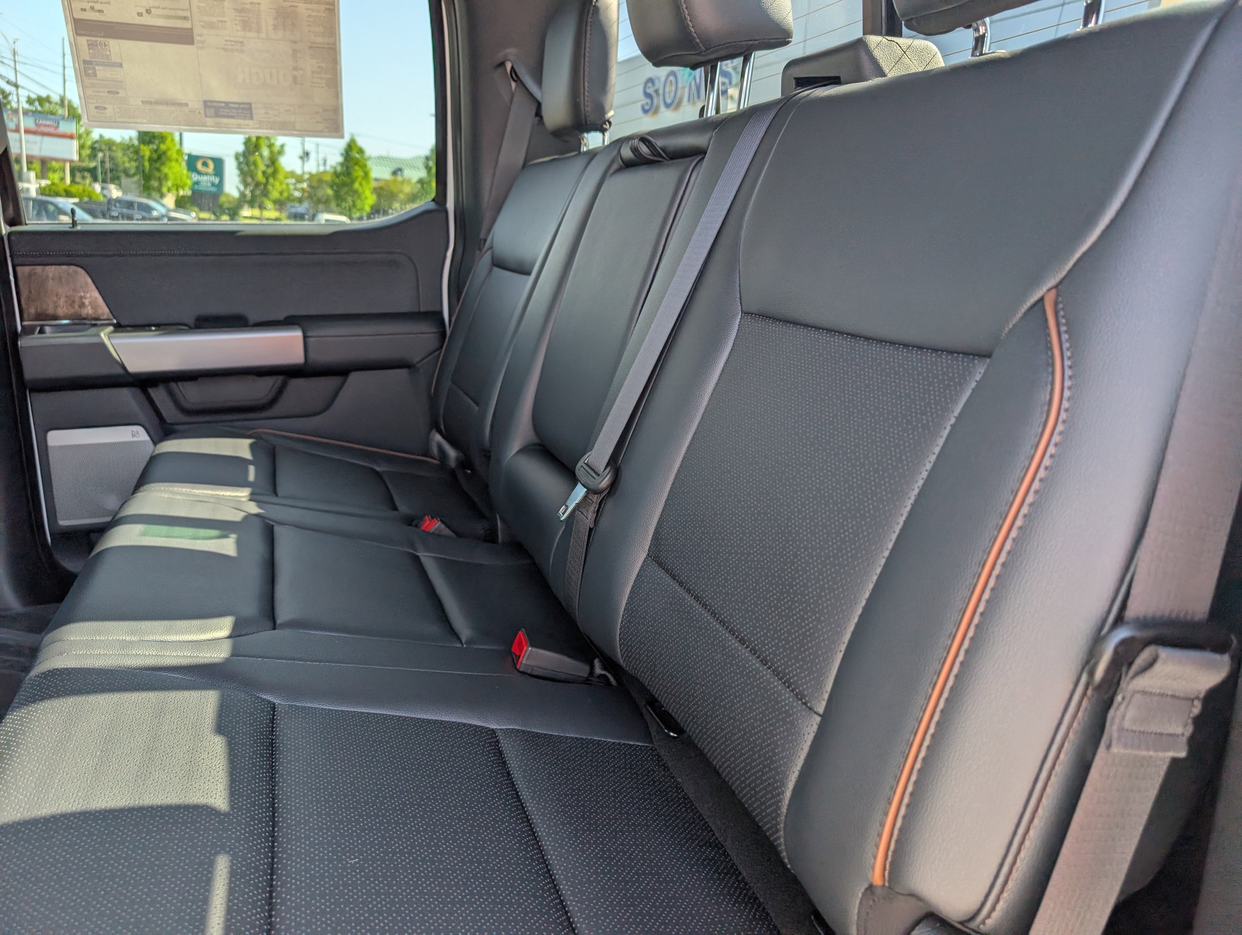 New 2026 Oxford White FORD F-350® Lariat® image 15