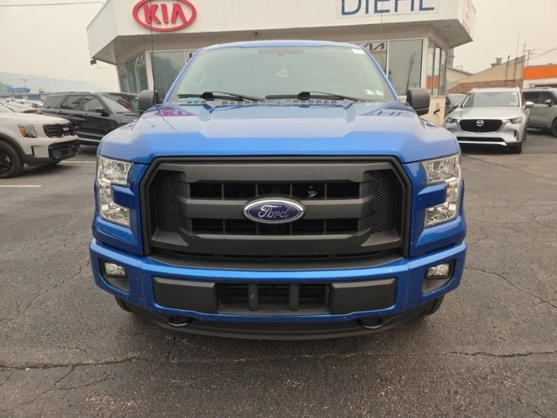 Used 2015  Ford XLT image 2