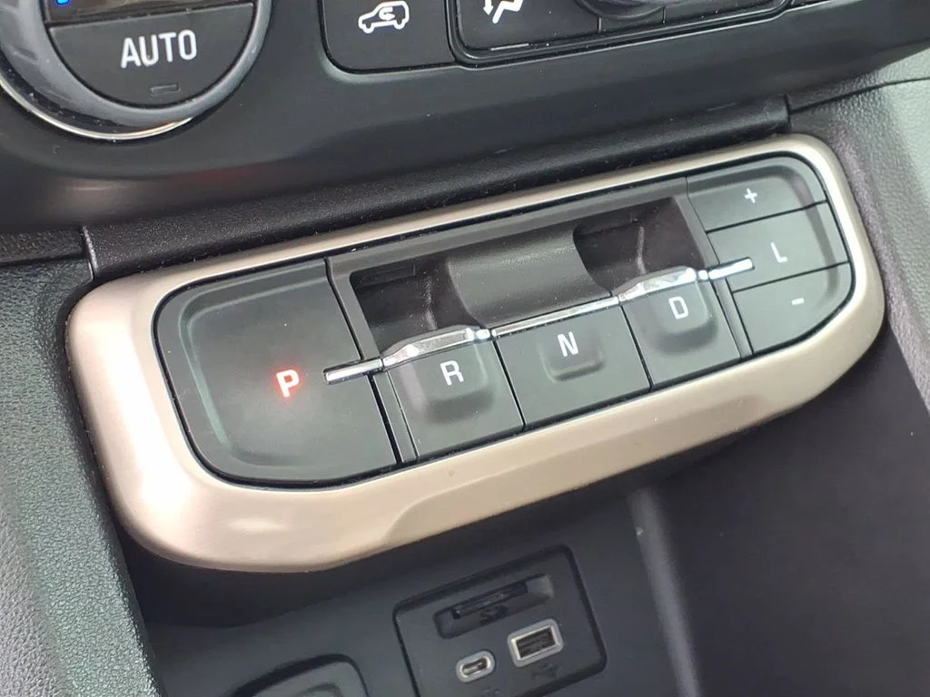 Used 2023 Black GMC Denali image 21
