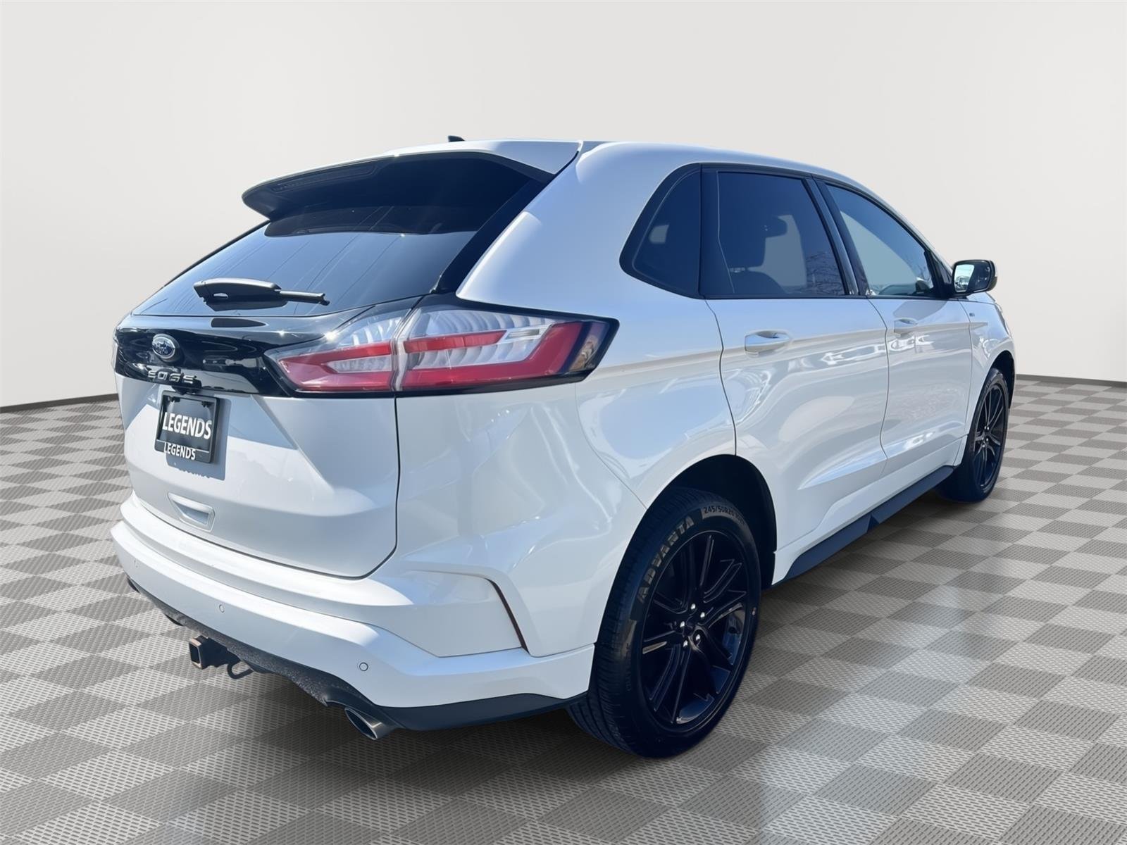 Used 2021 Star White Metallic Tri-Coat Ford ST-Line image 17