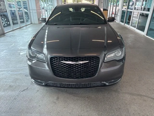 Used 2019 Gray Chrysler S image 2