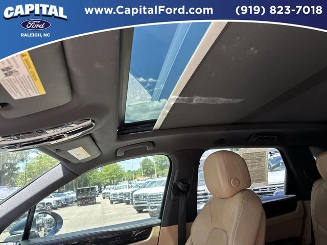 Used 2019  Porsche Base image 22