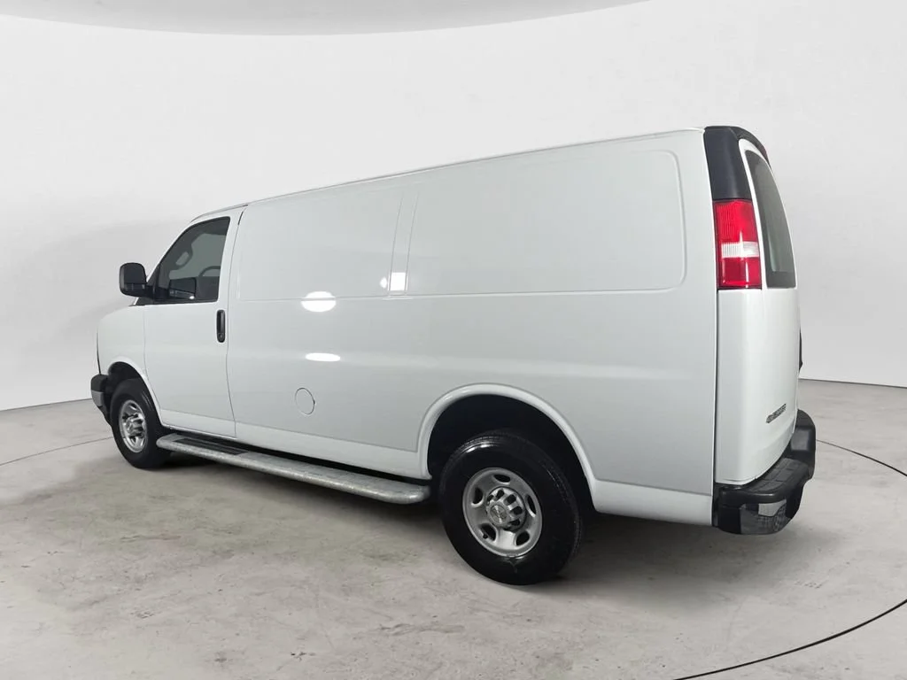 Used 2024 Summit White Chevrolet WT image 7