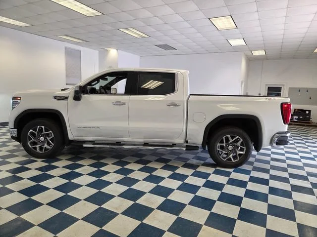 New 2026 Summit White GMC SLT image 4