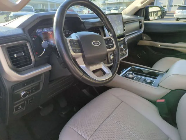 Used 2022 Black Ford XLT image 15