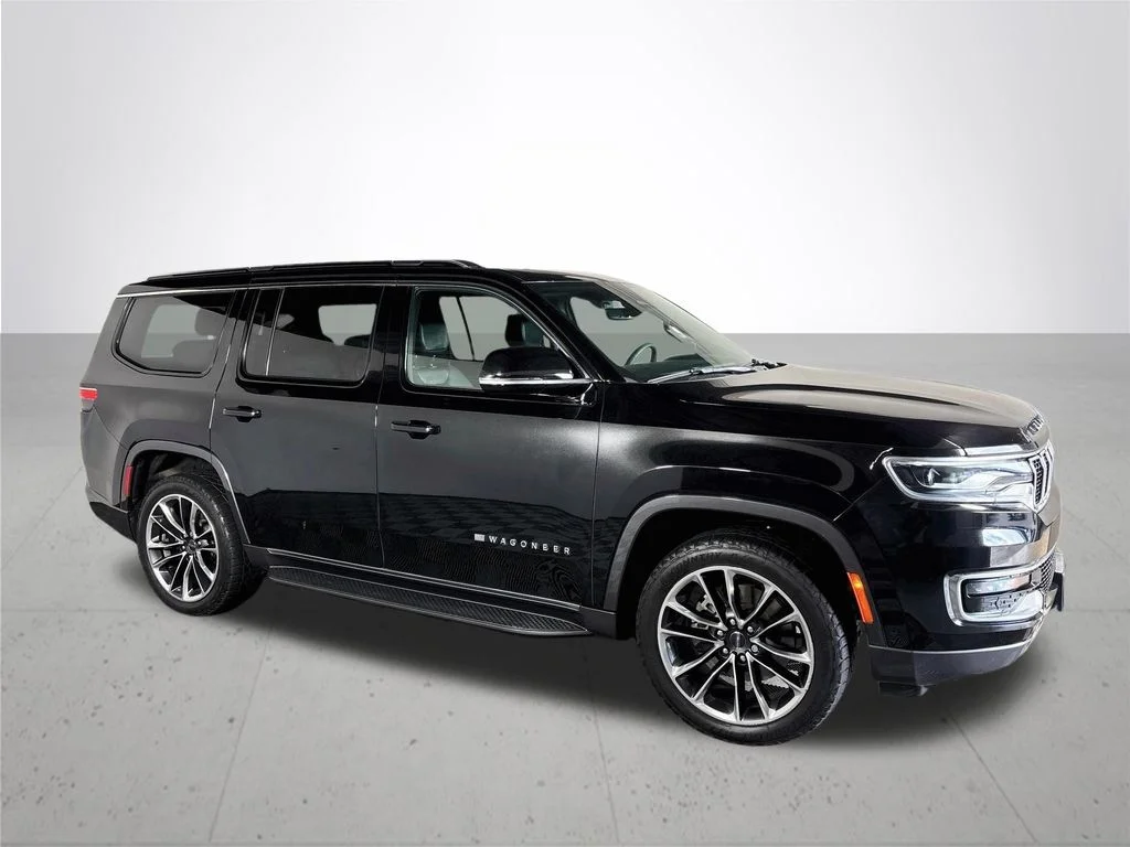 Used 2022 Black Jeep Series II image 4