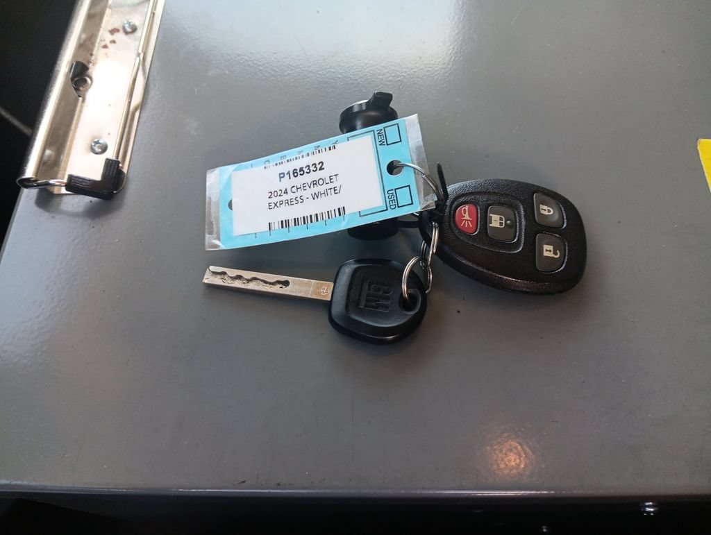 Used 2024 Summit White Chevrolet WT image 26