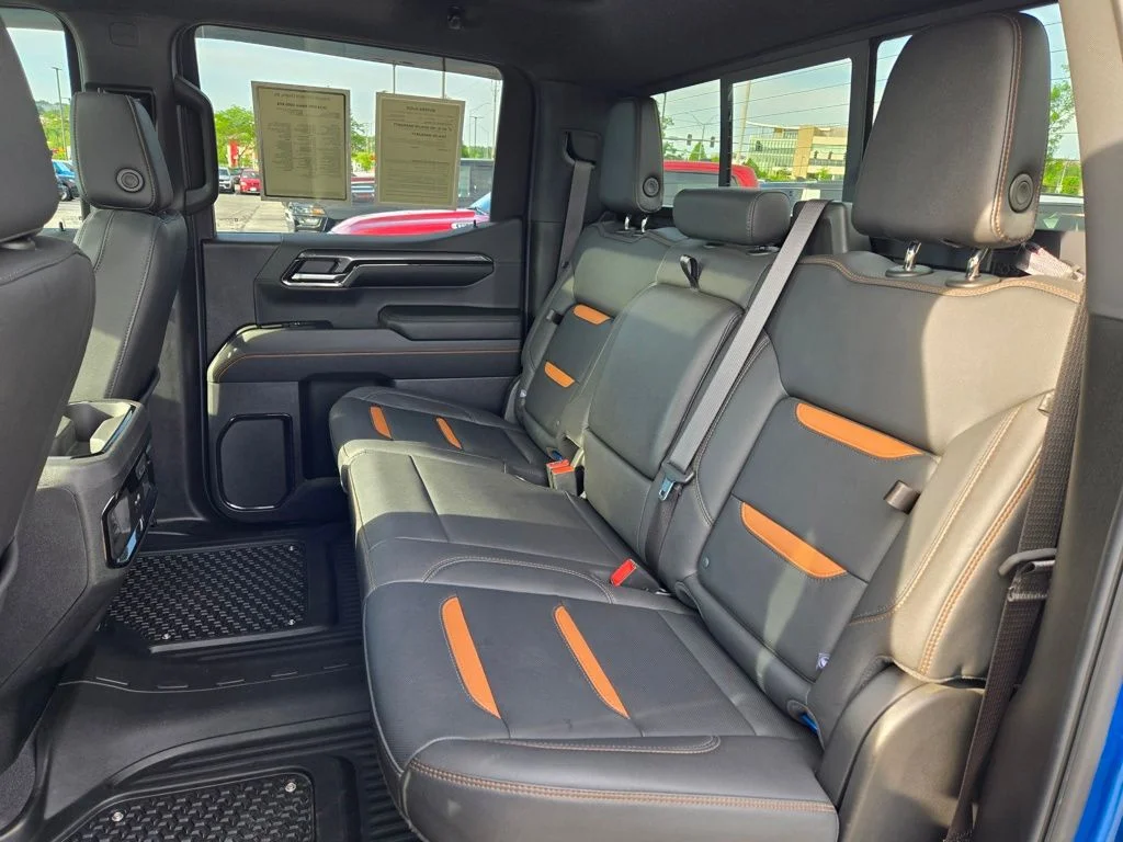 Used 2024 Blue GMC AT4 image 31
