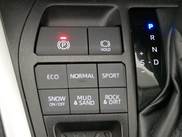 Used 2024 Ice Cap Toyota LE image 29