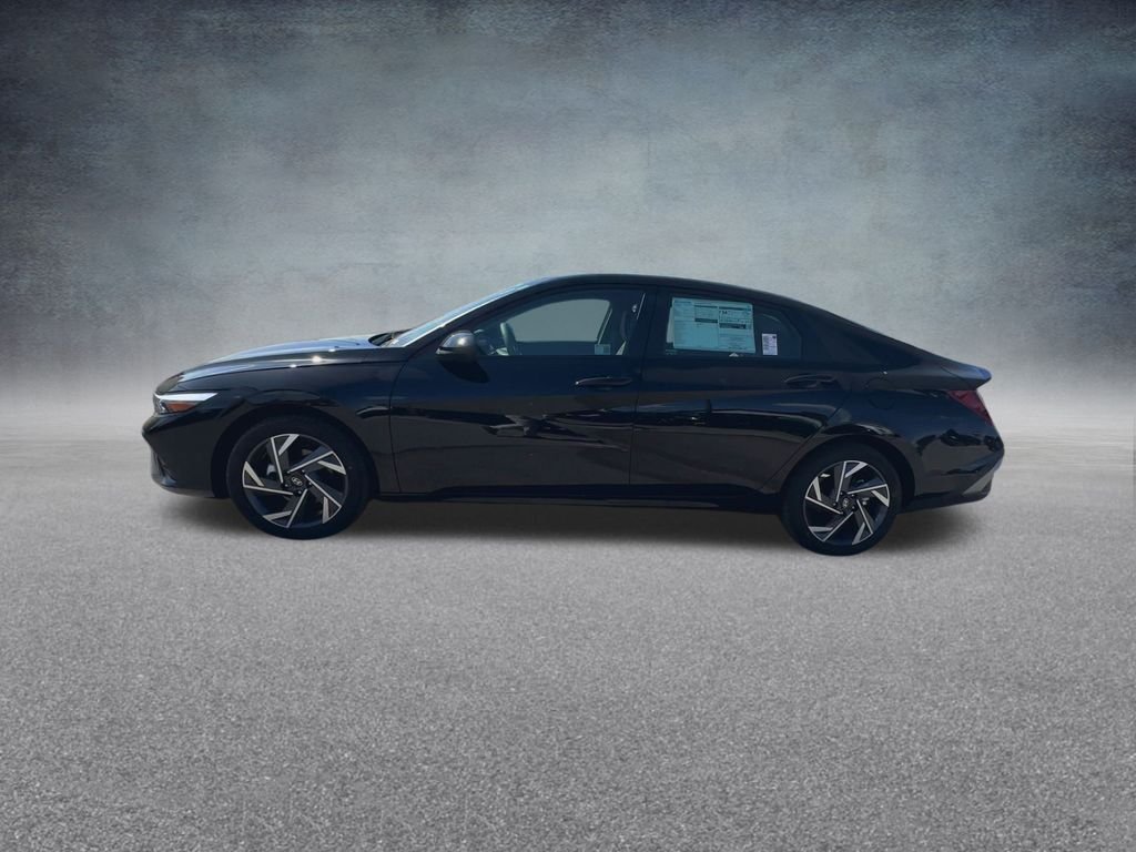 2025 Hyundai Elantra SEL - Photo 12