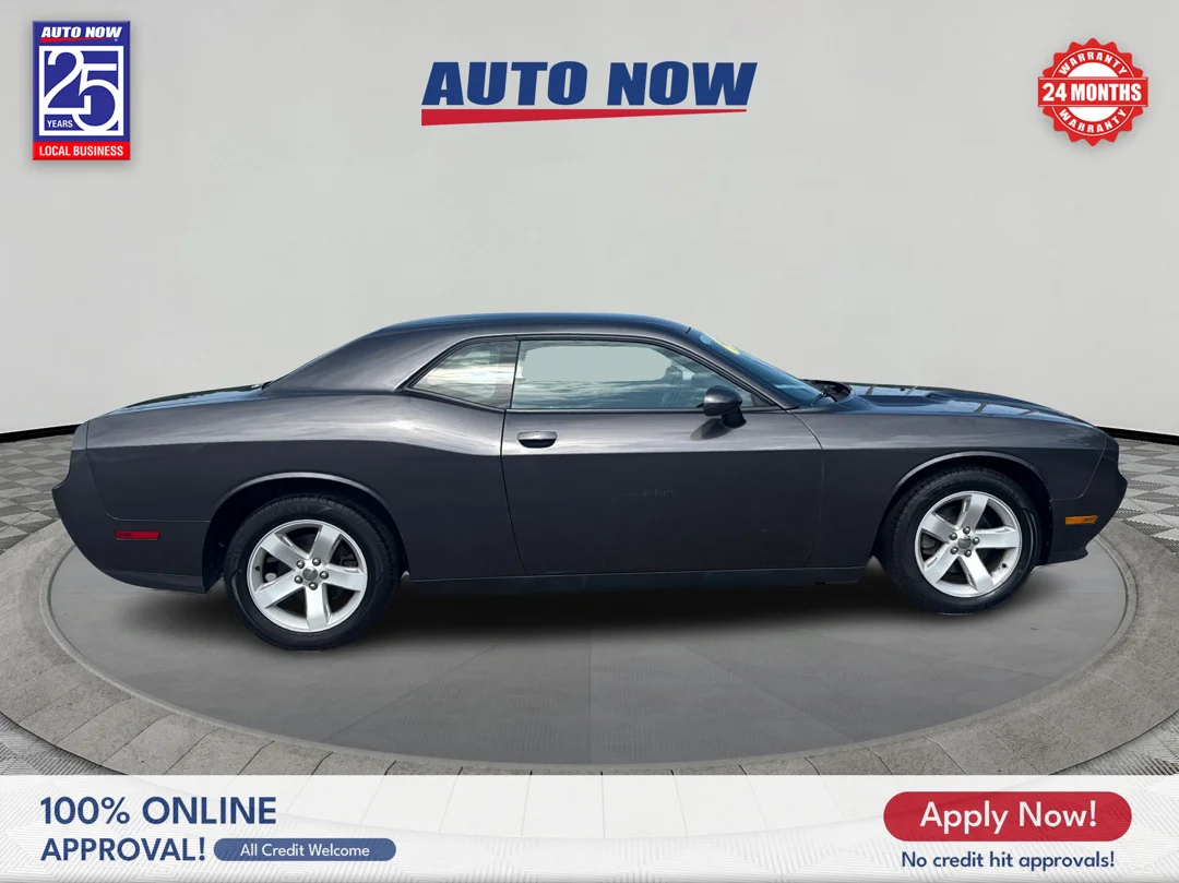 Used 2014 Gray Dodge SXT image 7