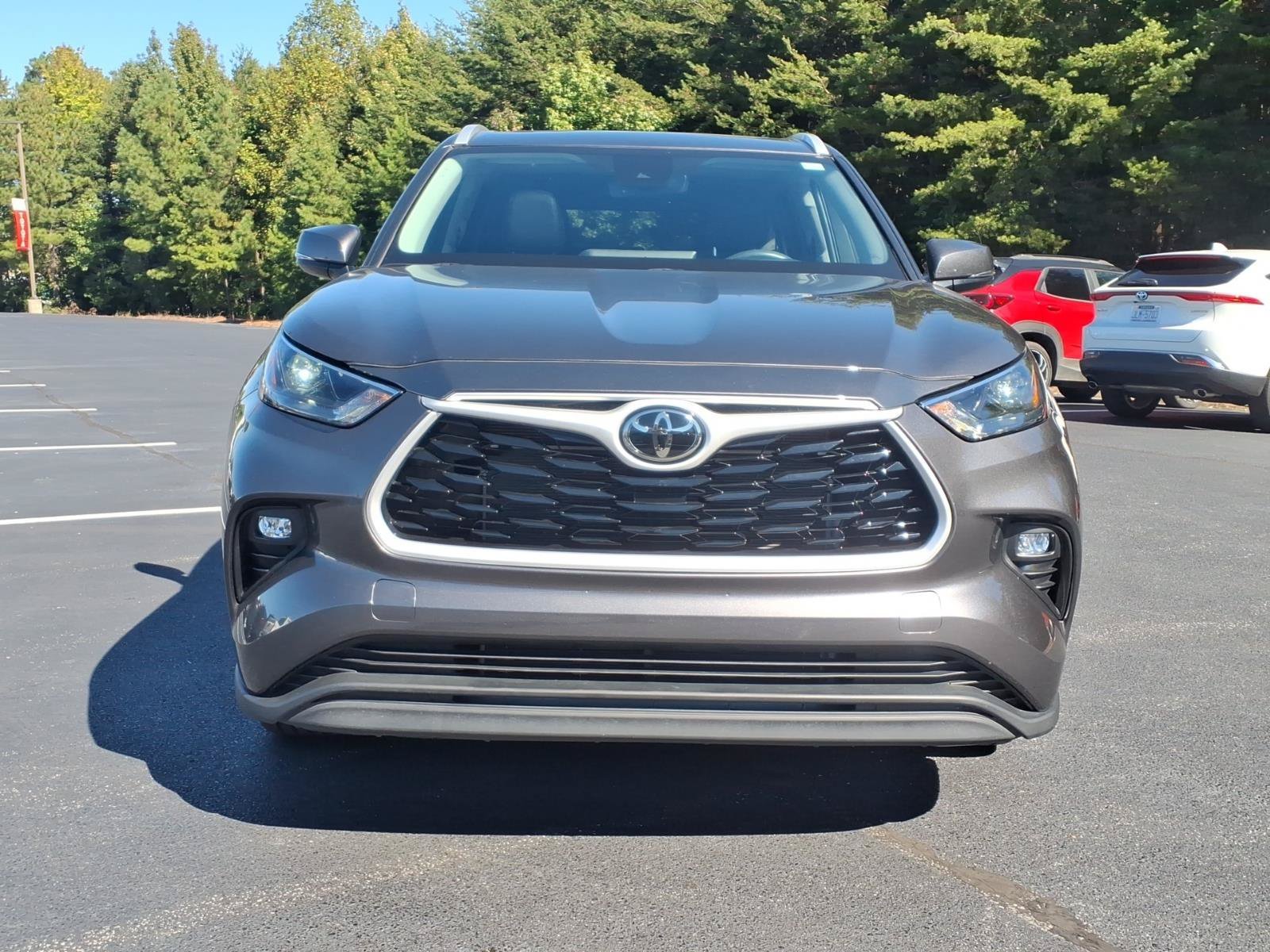 Used 2024 Magnetic Gray Metallic Toyota LE image 7