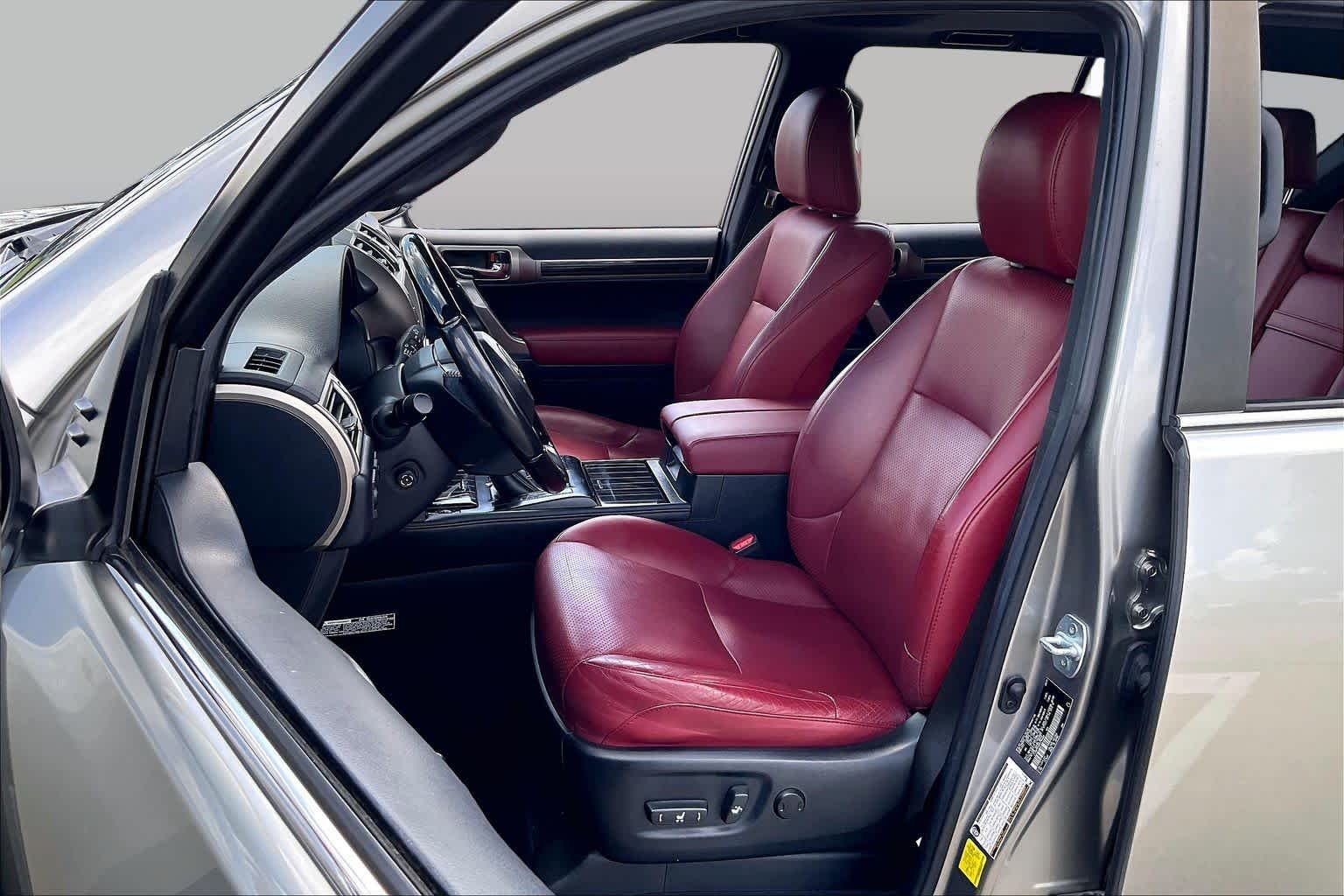 Used 2021 Atomic Silver Lexus Luxury image 7