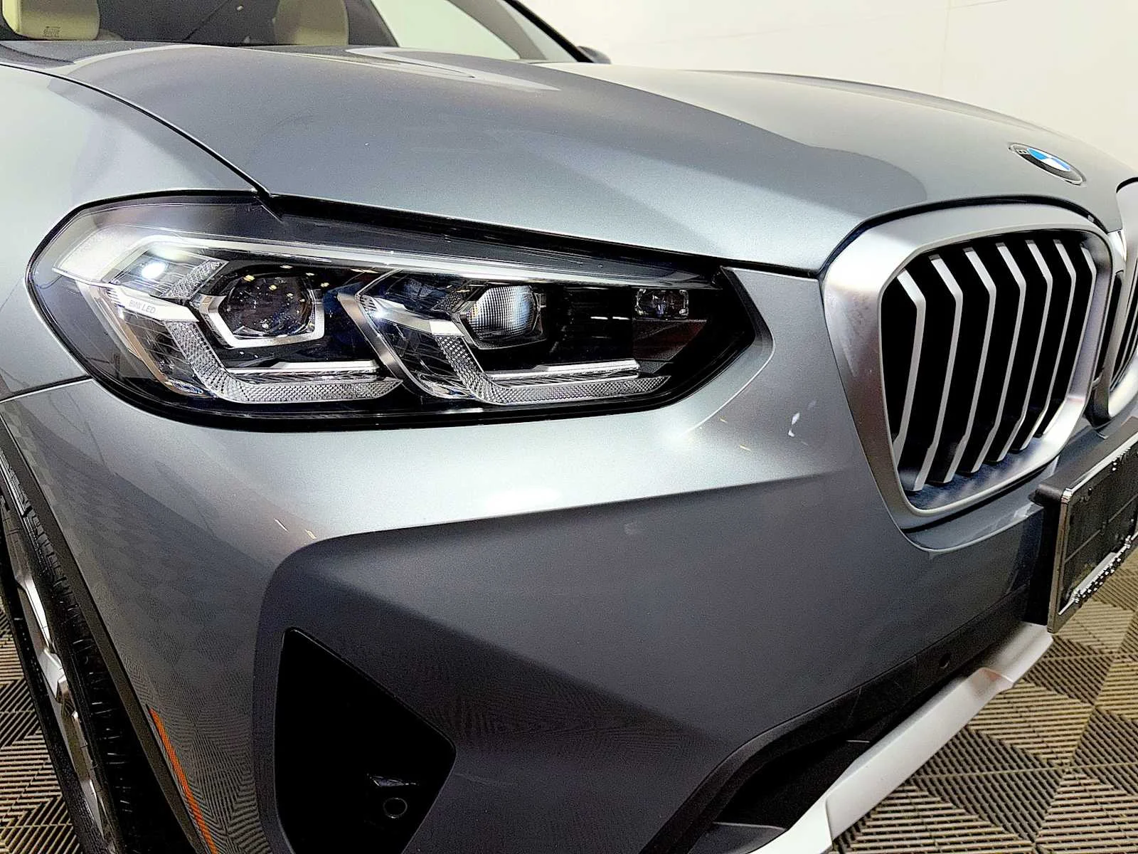 Certified Used 2024 Skyscraper Grey Metallic BMW xDrive30i image 25