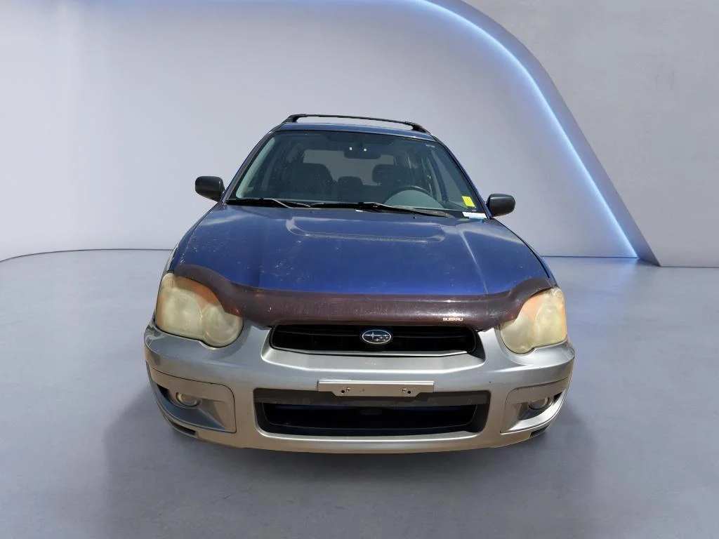 Used 2004  Subaru Outback image 1