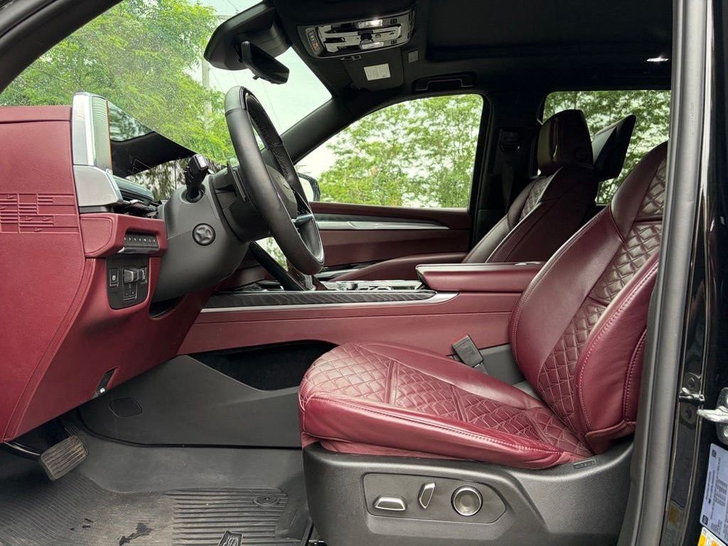 Used 2025 Black Cadillac Sport image 14