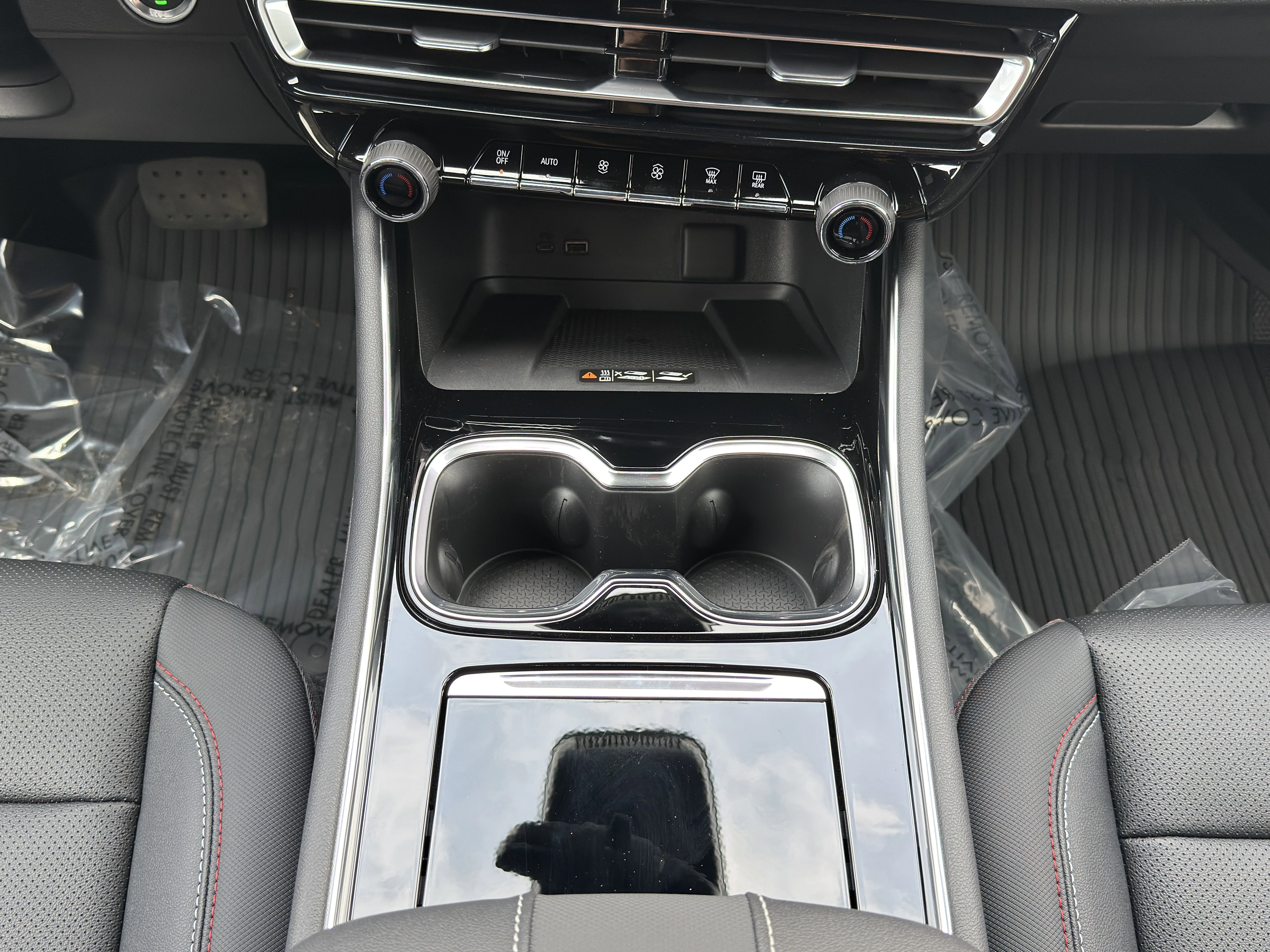 2026 Chevrolet Traverse Z71 - Photo 22