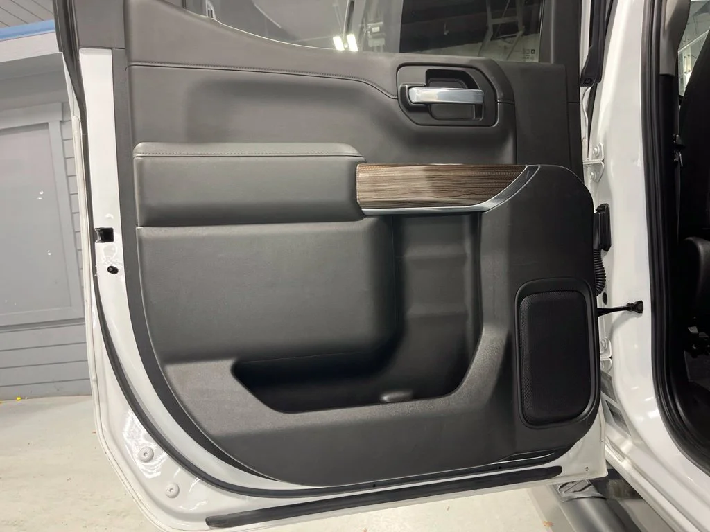 Used 2020 Summit White Chevrolet RST image 29