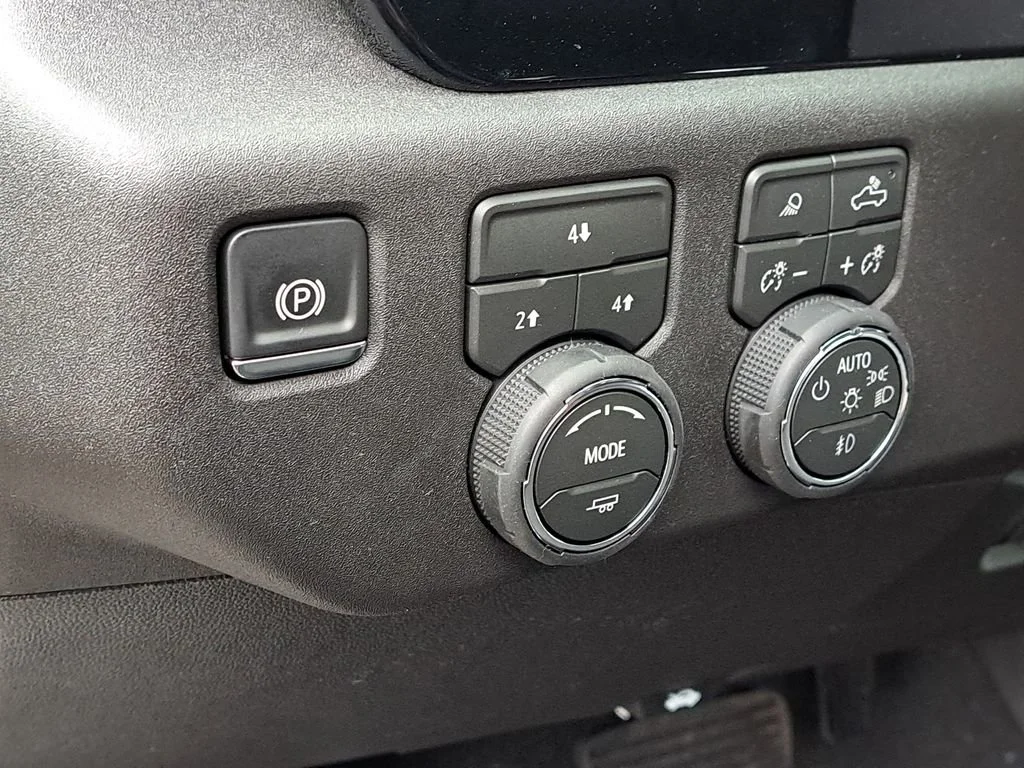2026 Chevrolet Silverado 3500 HD LT - Photo 8