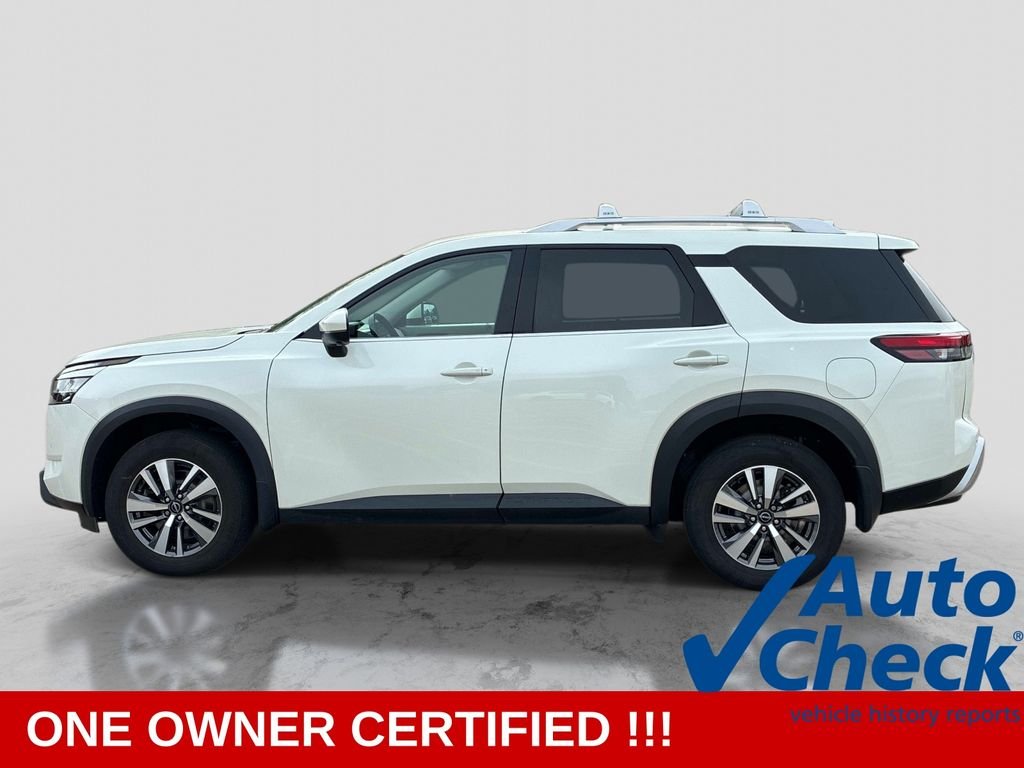 Used 2023 White Nissan SL image 4