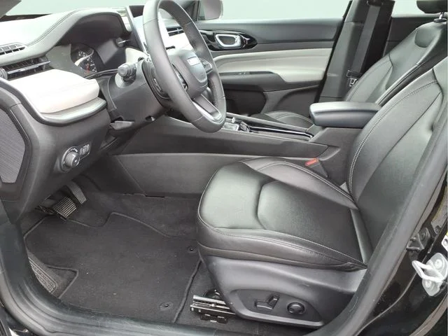 Used 2025 Black Jeep Limited image 19