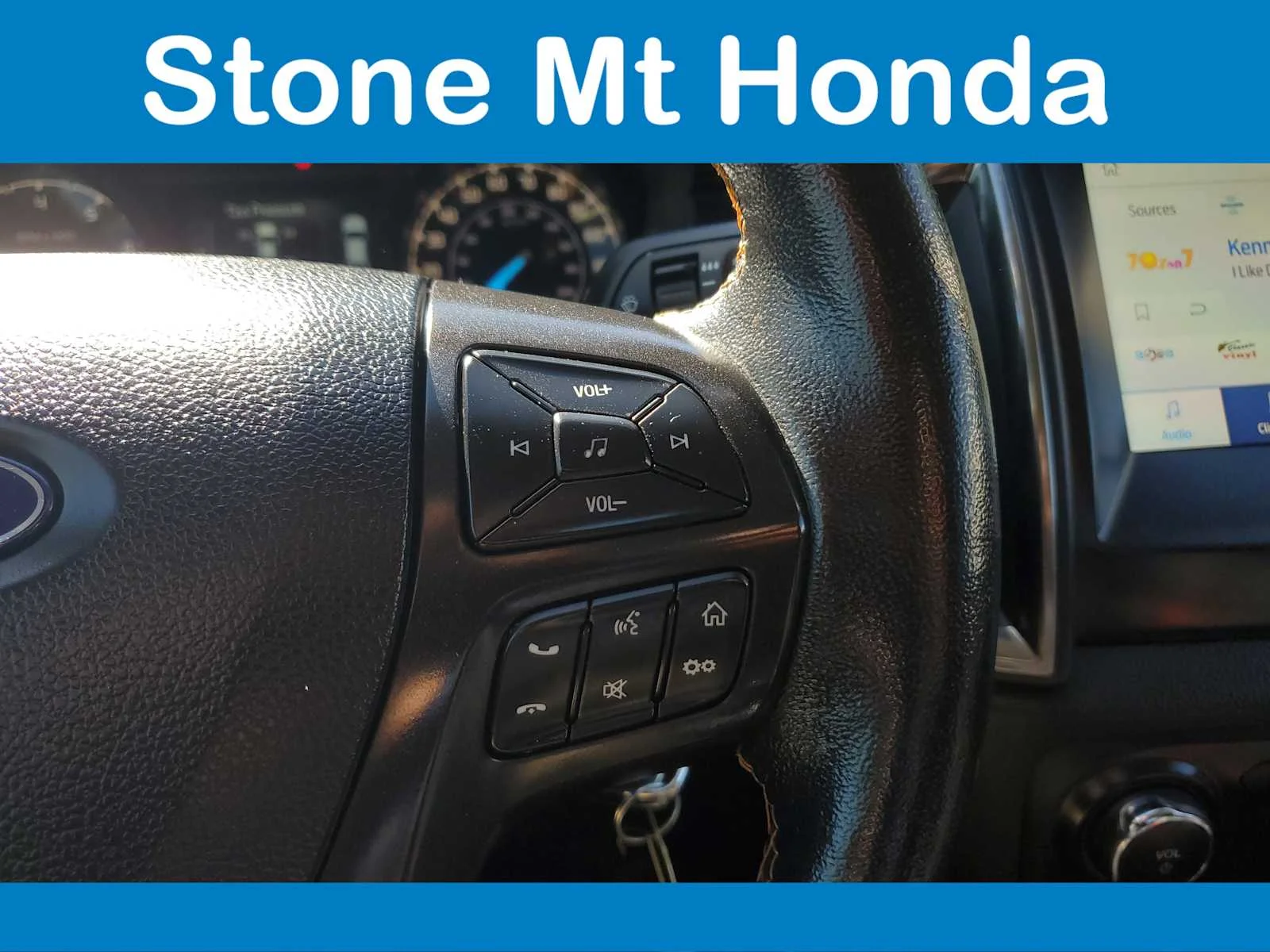 Used 2022 Iconic Silver Metallic Ford XLT image 24