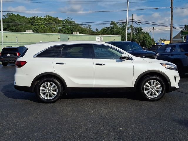 Used 2019 White Kia LX image 8