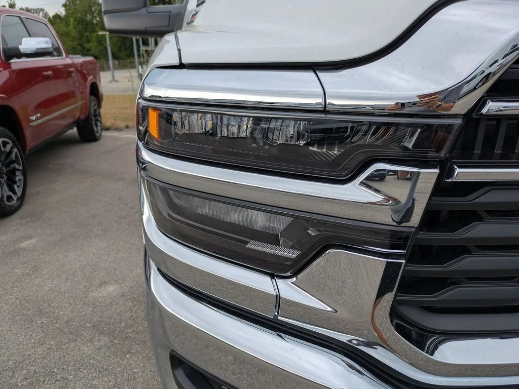 New 2026 Bright White Clear-Coat Exterior Paint RAM Big Horn image 12