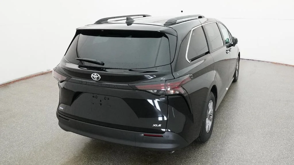 New 2026 Midnight Black Metallic Toyota XLE image 9