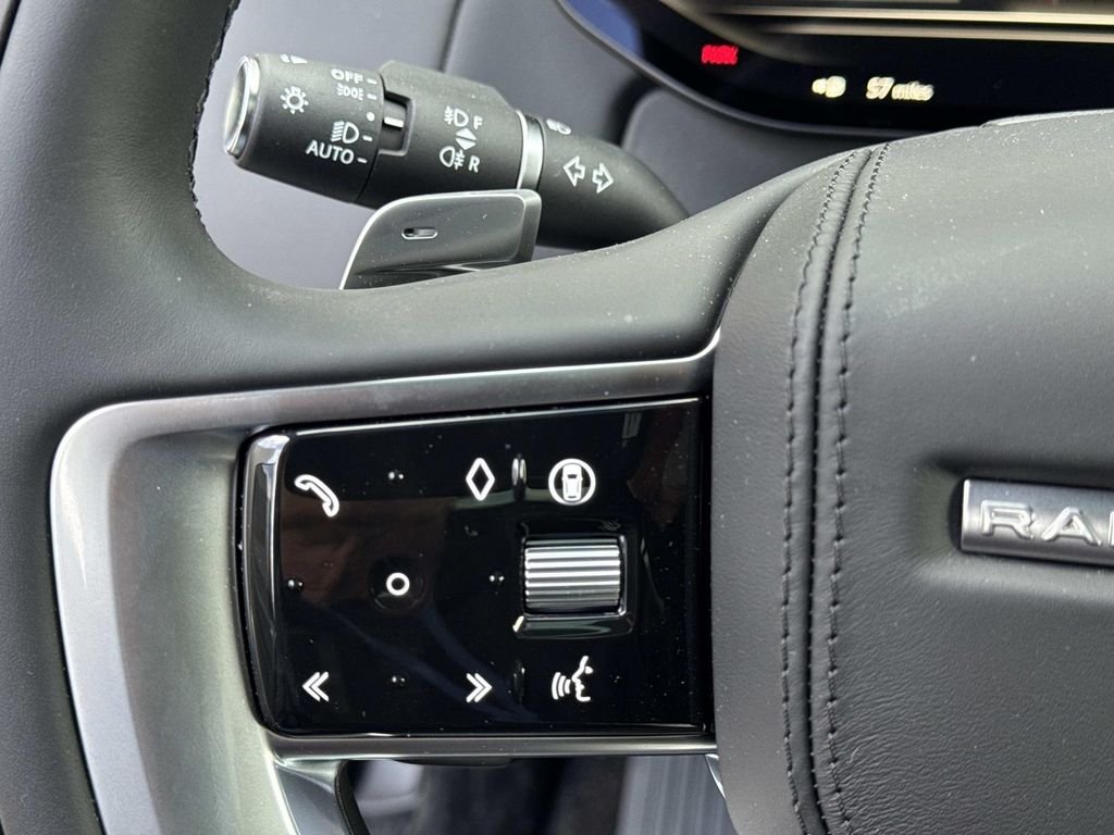 New 2026 Santorini Black Land Rover SE image 30