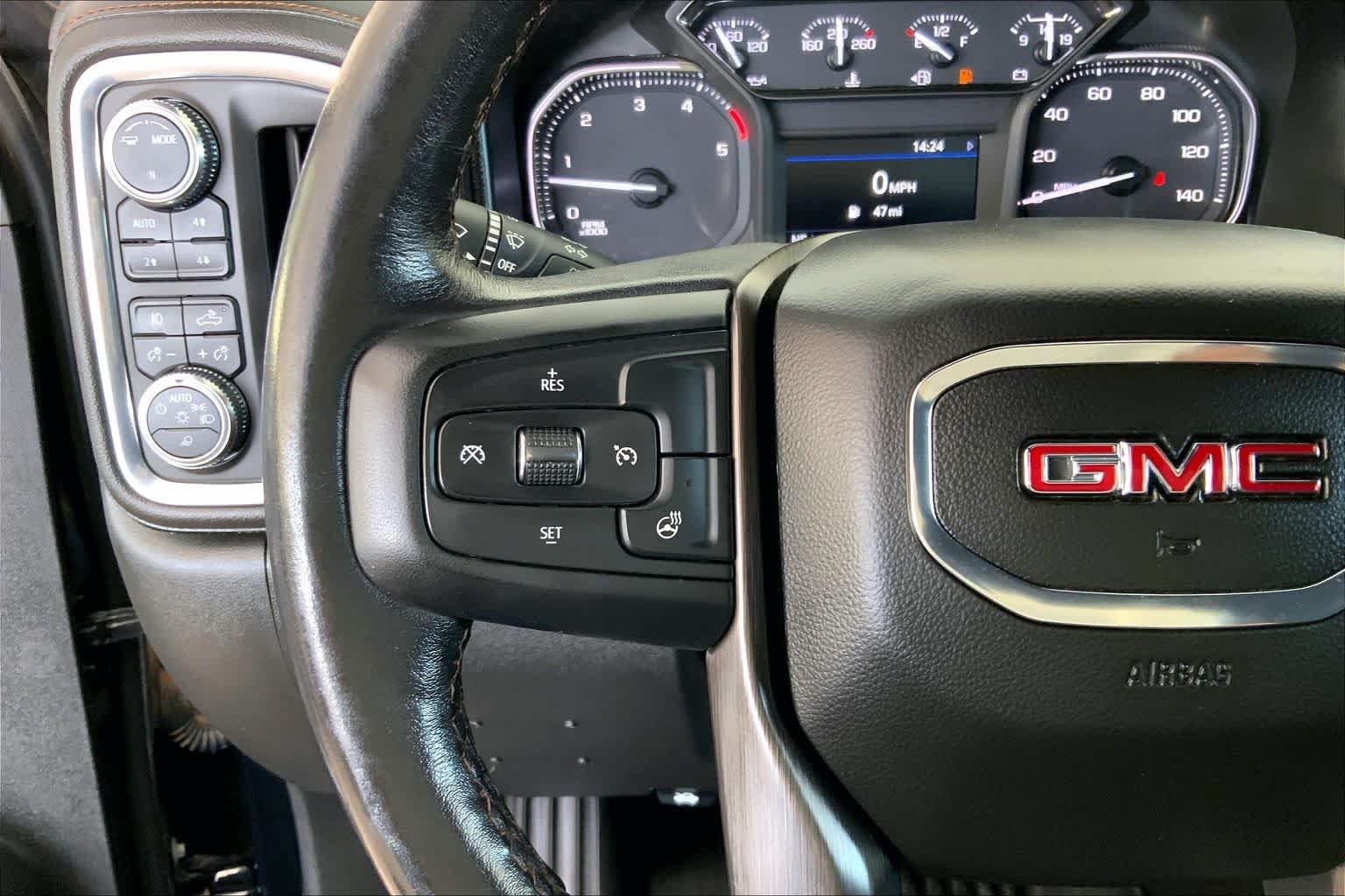 Used 2022 Onyx Black GMC AT4 image 23
