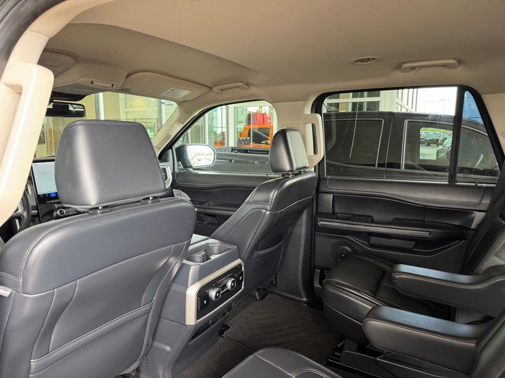 Used 2024 Black Ford XLT image 22