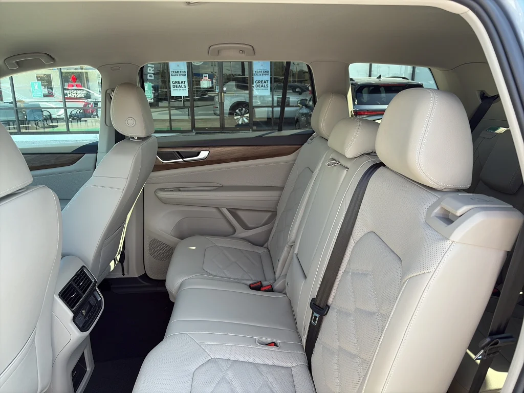 2026 Volkswagen Atlas SE - Photo 13