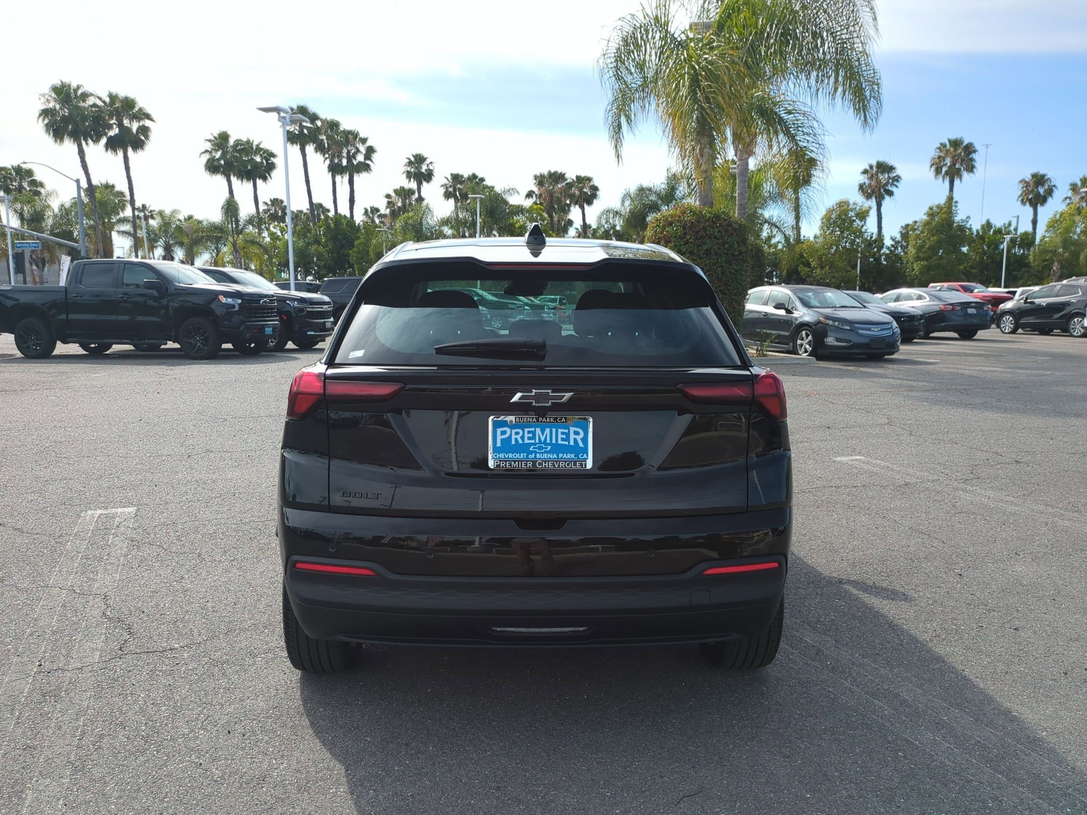 New 2027 Mosaic Black Metallic Chevrolet LT image 4