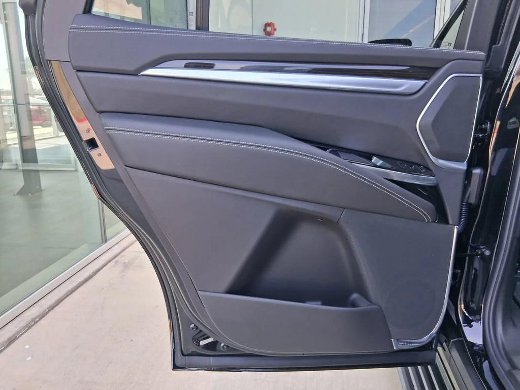 2026 Cadillac Escalade Luxury - Photo 24