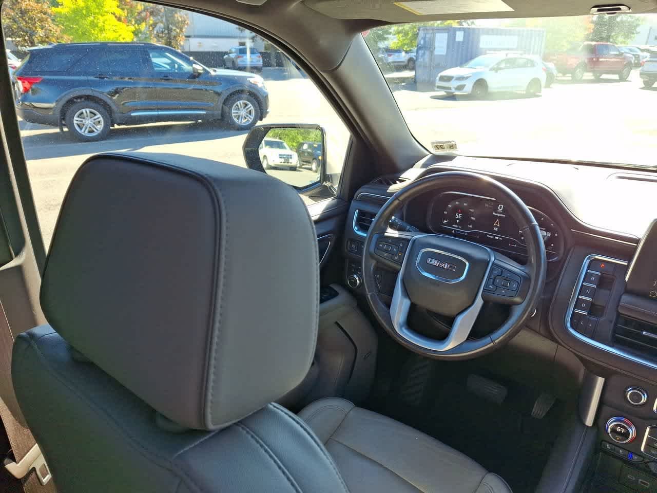 Used 2022 Pearl Beige Metallic GMC SLT image 15